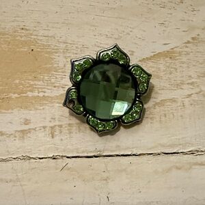 Beautiful green Ginger Snap